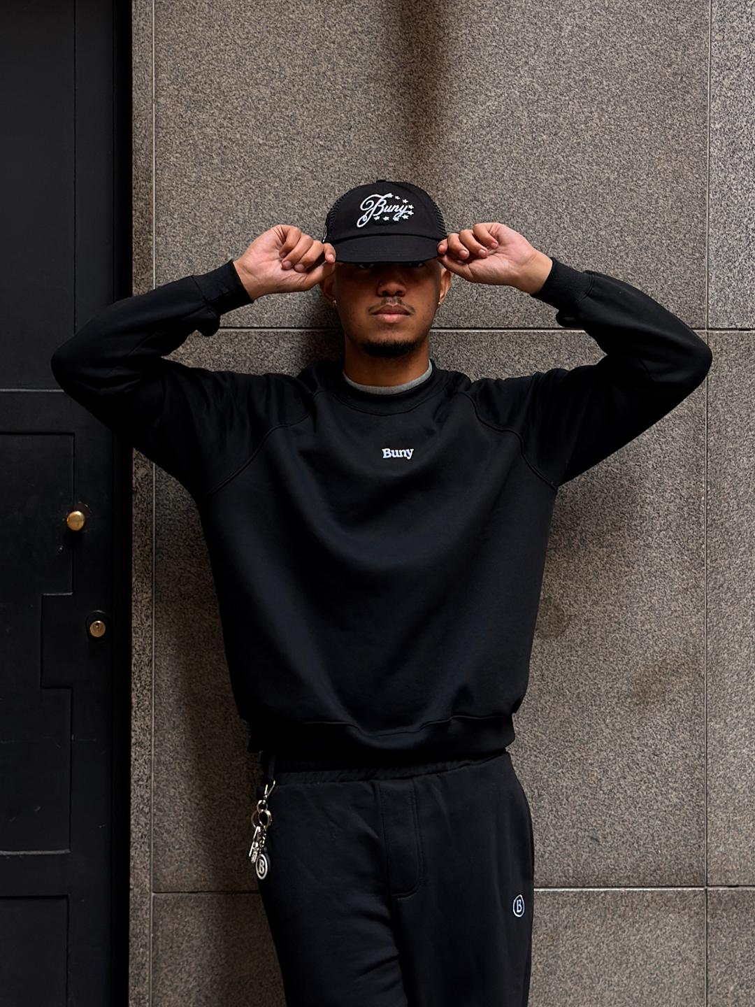SIX PANEL TRUCKER ATHLETIC BLACK