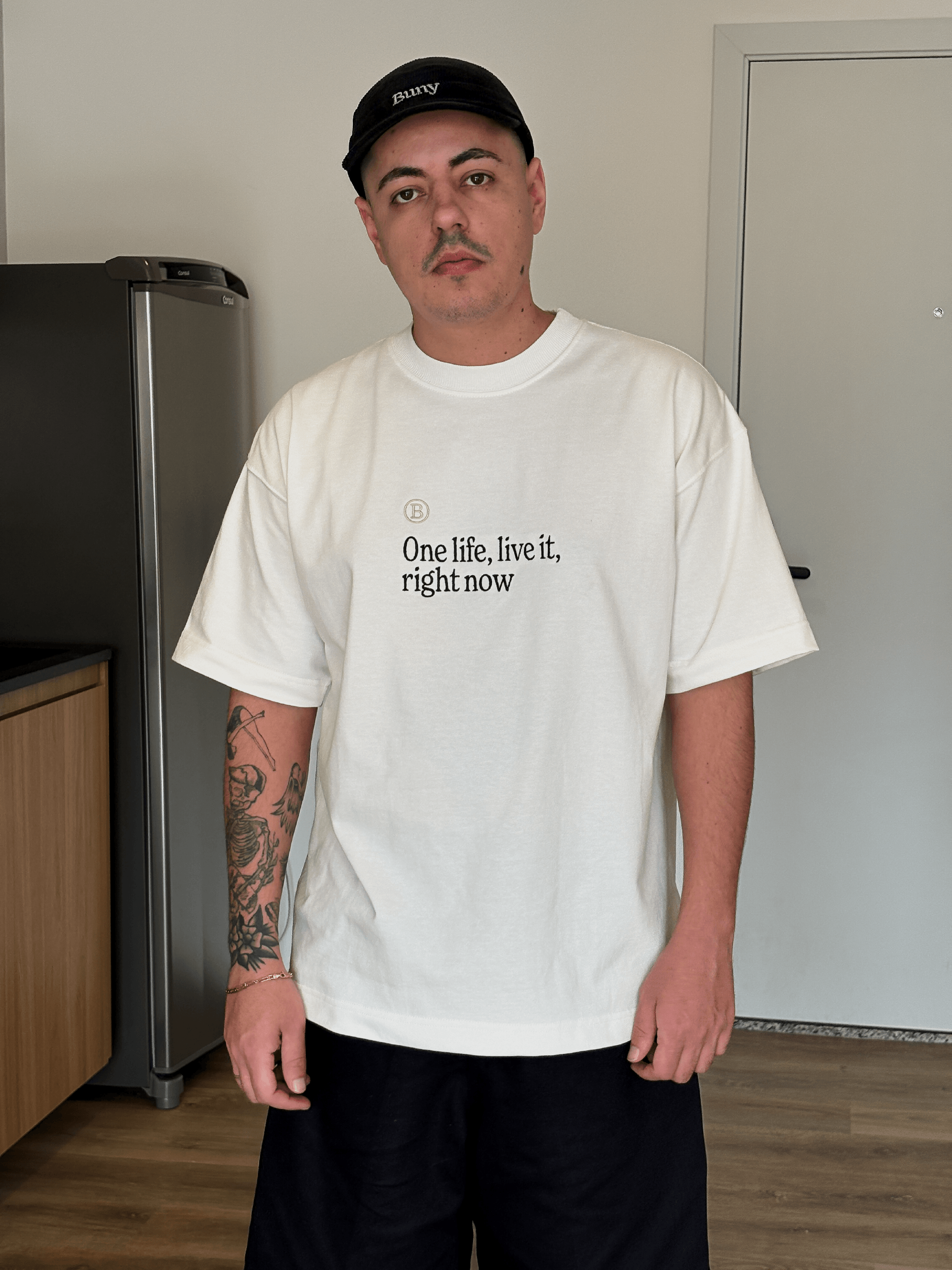 CAMISETA LIVE IT OFF WHITE