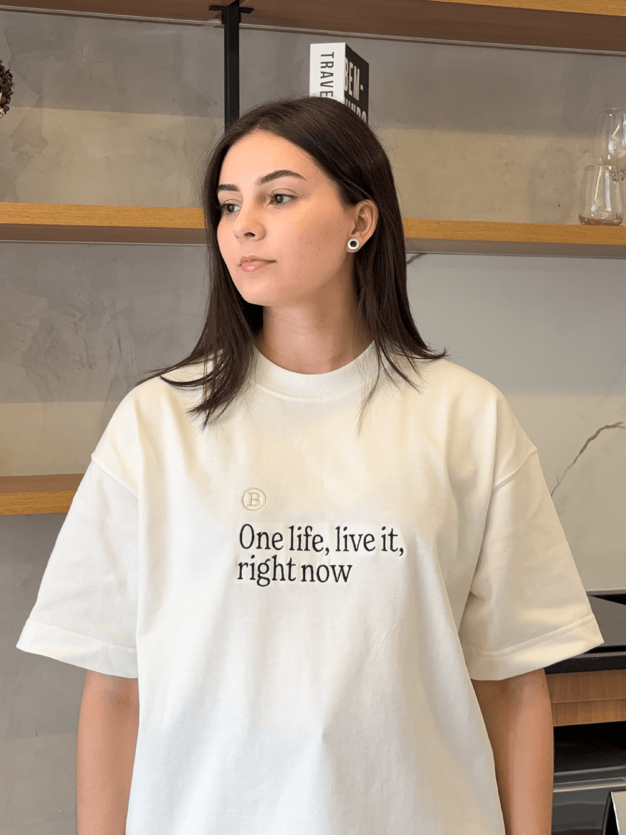 CAMISETA LIVE IT OFF WHITE